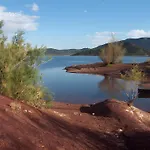 Nyaraló La Coustouline Lacoste