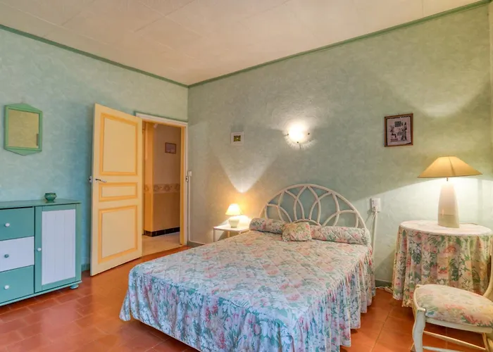 La Coustouline Vakantiehuis Lacoste (Herault)