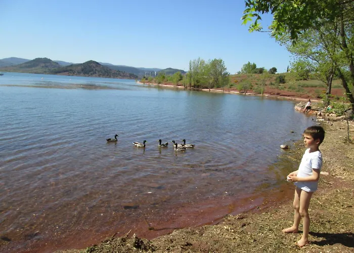 La Coustouline Semesterbostad